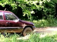 Nissan Pathfinder и Шевроле НИВА тест-драйв в грязи