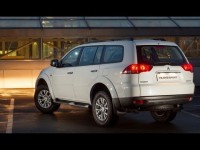 Тест драйв Mitsubishi Pajero Sport 2.5 2013 от Авто Плюс