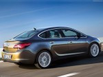 Opel Astra седан 2012 2