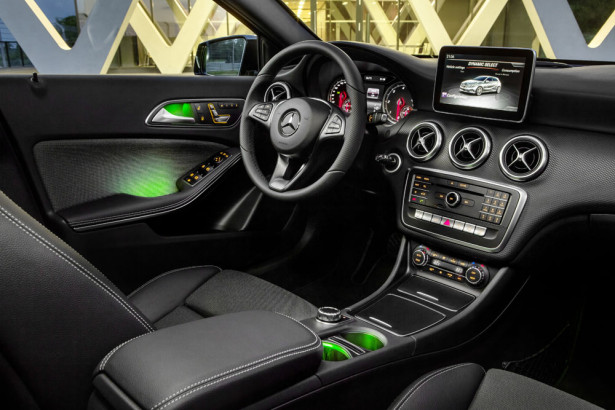 Mercedes-Benz A-Klasse (W 176) 2015 Mercedes-Benz A-Class (W 176