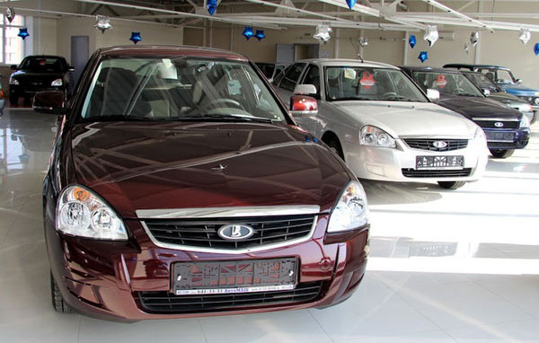 АвтоВАЗ начал сборку бюджетной версии Lada Priora