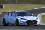 Hyundai Motorsport провела первые испытания Veloster N ETCR