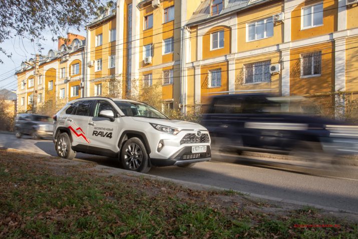 Тест-драйв Toyota RAV4 2019 Волгоград 30