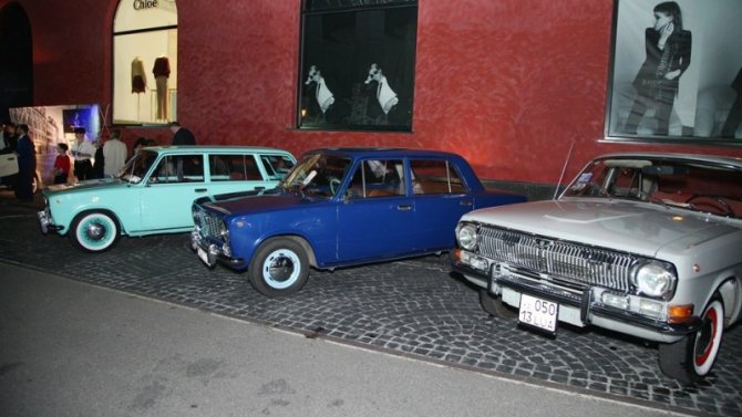 В России открылся автосалон, продающий советские автомобили