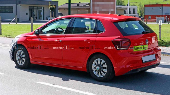 Маскировка: новая Skoda Fabia похожа на Volkswagen Polo