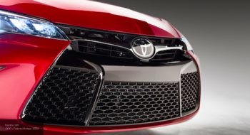 XSE Hybrid - Toyota Camry появится в конце 2020 года