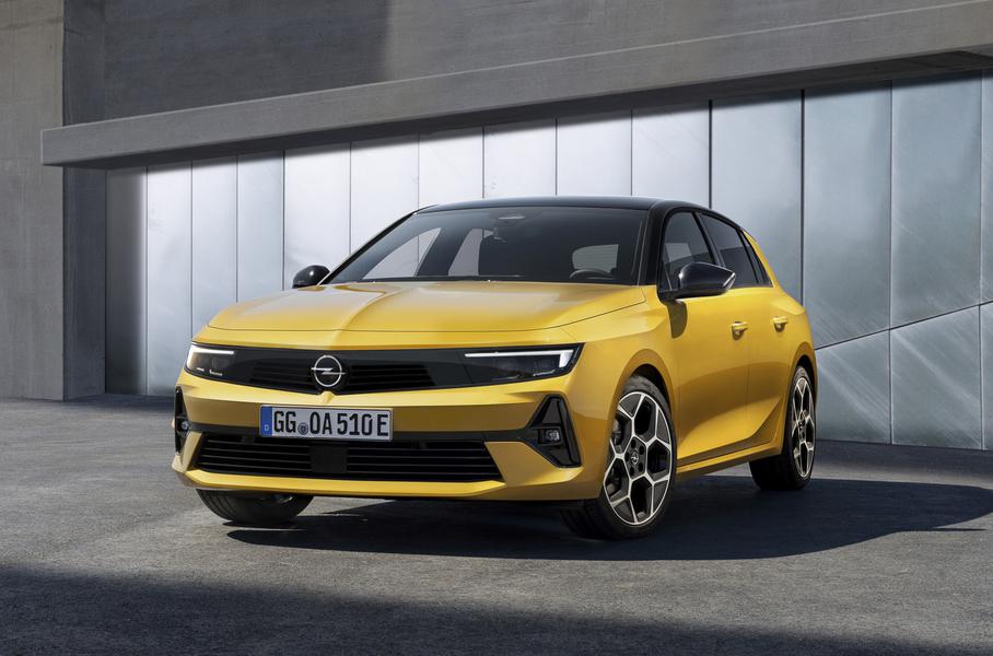 Раскрыты сроки появления новой Opel Astra в России
