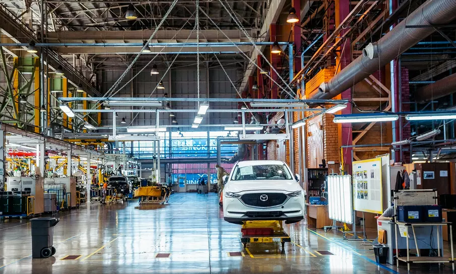 Каникулы на неопределенный срок продлили на российском заводе Mazda